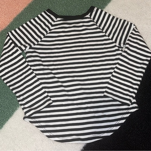 🖤 5T Cat & Jack Black White Stripes Long Sleeve Tee - Picture 3 of 5